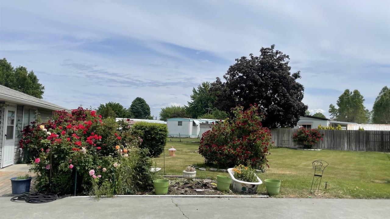 3305 W Margaret St, Pasco WA 99301