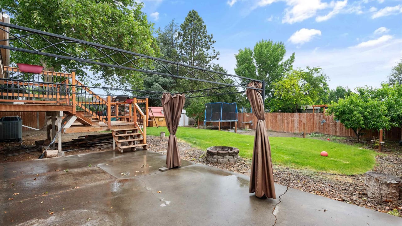 2516 W Grand Ronde, Kennewick WA 99336