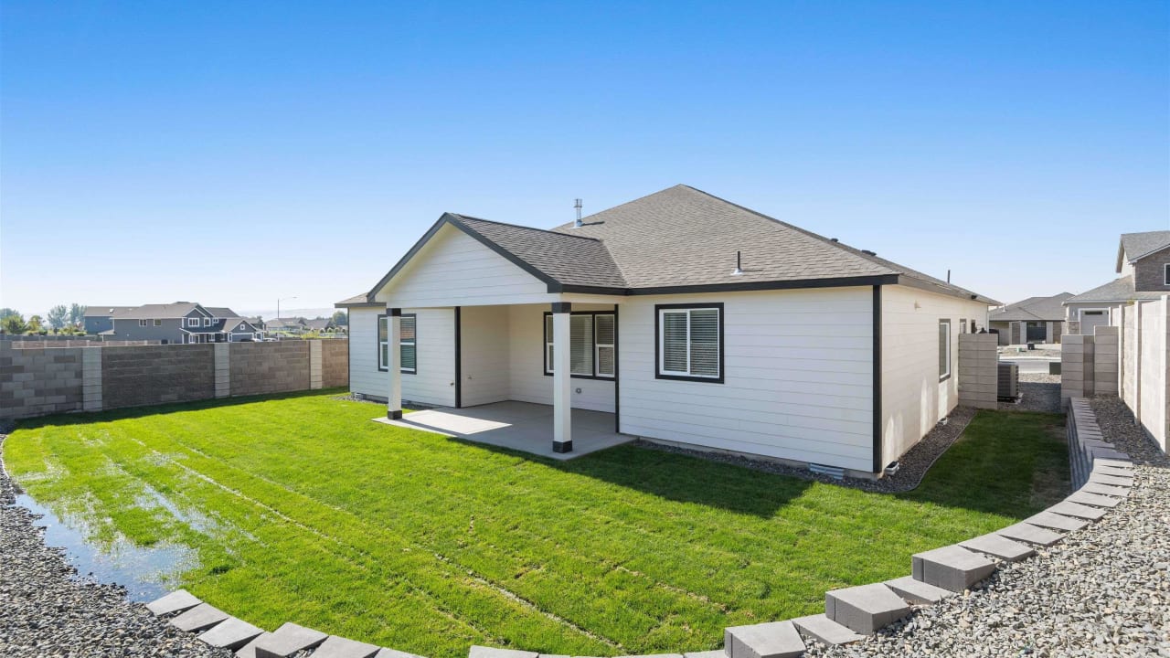 2396 Maggio Loop, Richland WA 99352