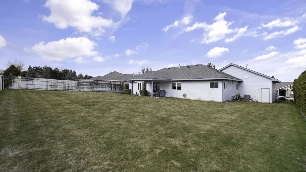 2907 W 43rd Court, Kennewick WA 99337