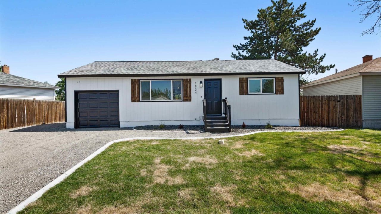 1934 Everest Avenue, Richland WA 99354