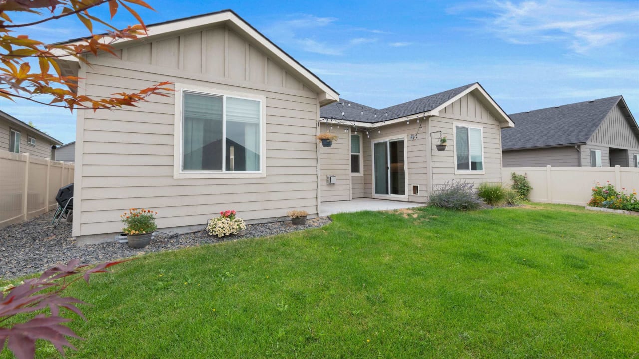 2946 Woodland Place, Richland WA 99352