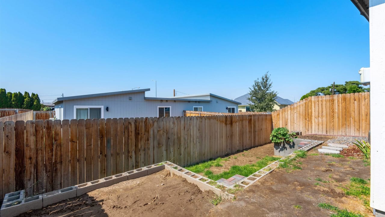 512 Whitefish Lane, Pasco WA 99301