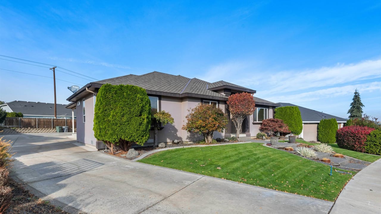 2023 Sky Meadow Avenue., Richland WA 99352