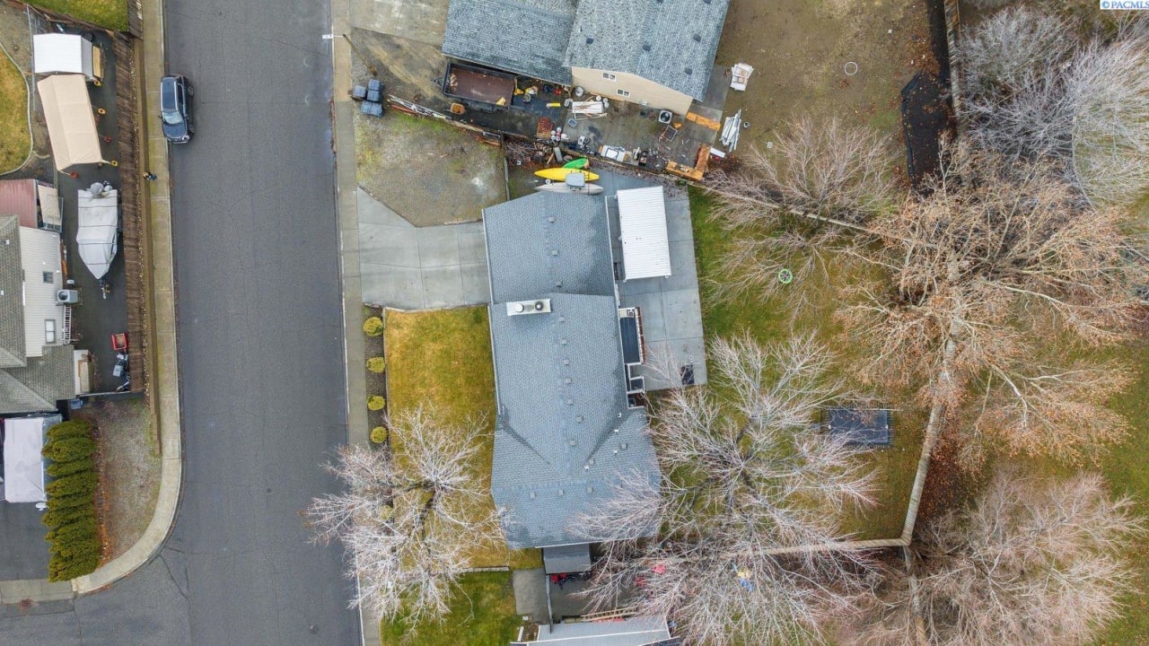 4924 BLUE HERON, West Richland WA 99353