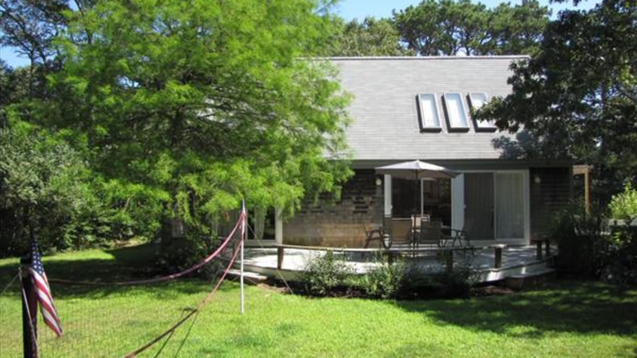 53 Prices Way, Edgartown MA 02539