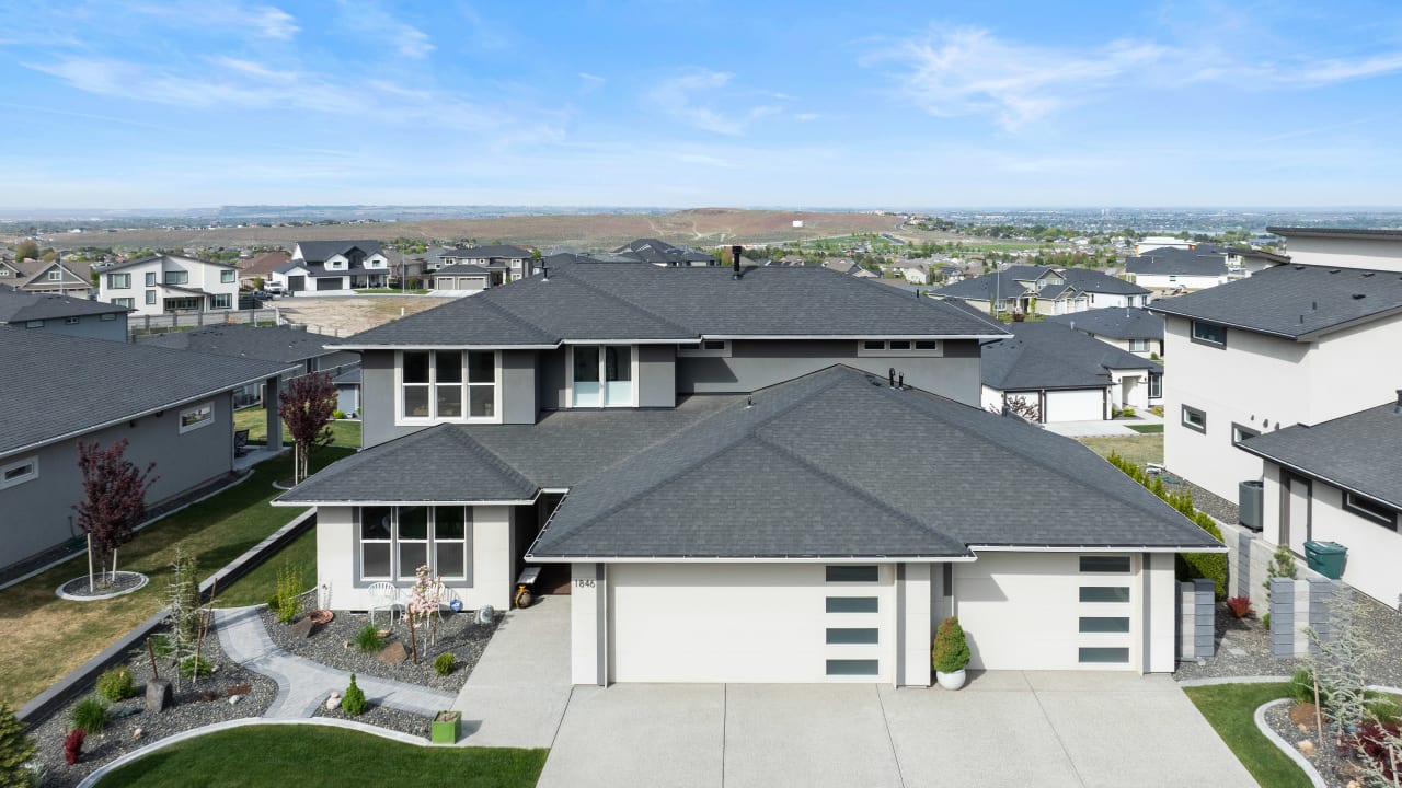 1846 Somers Ln, Richland WA 99352