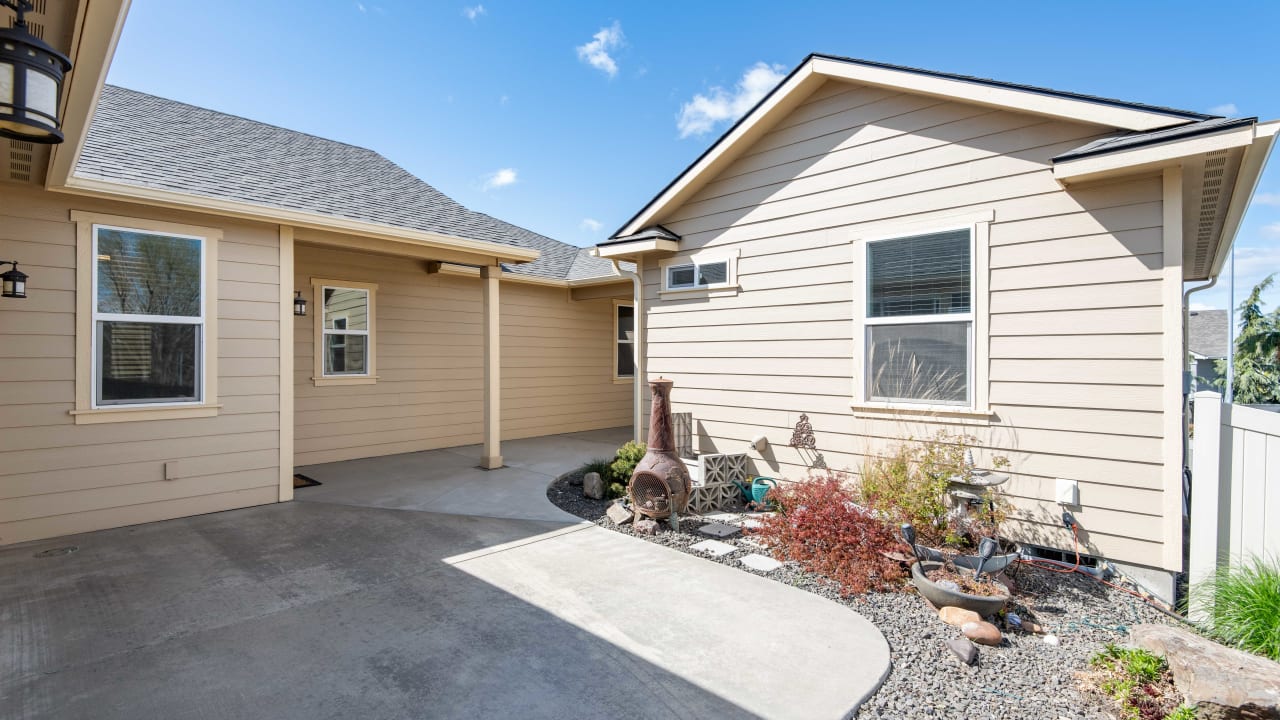 3687 S Sherman, Kennewick WA 99338