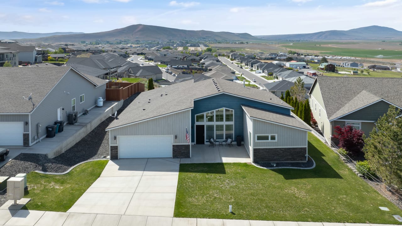 6504 Westview Lp, West Richland WA 99353