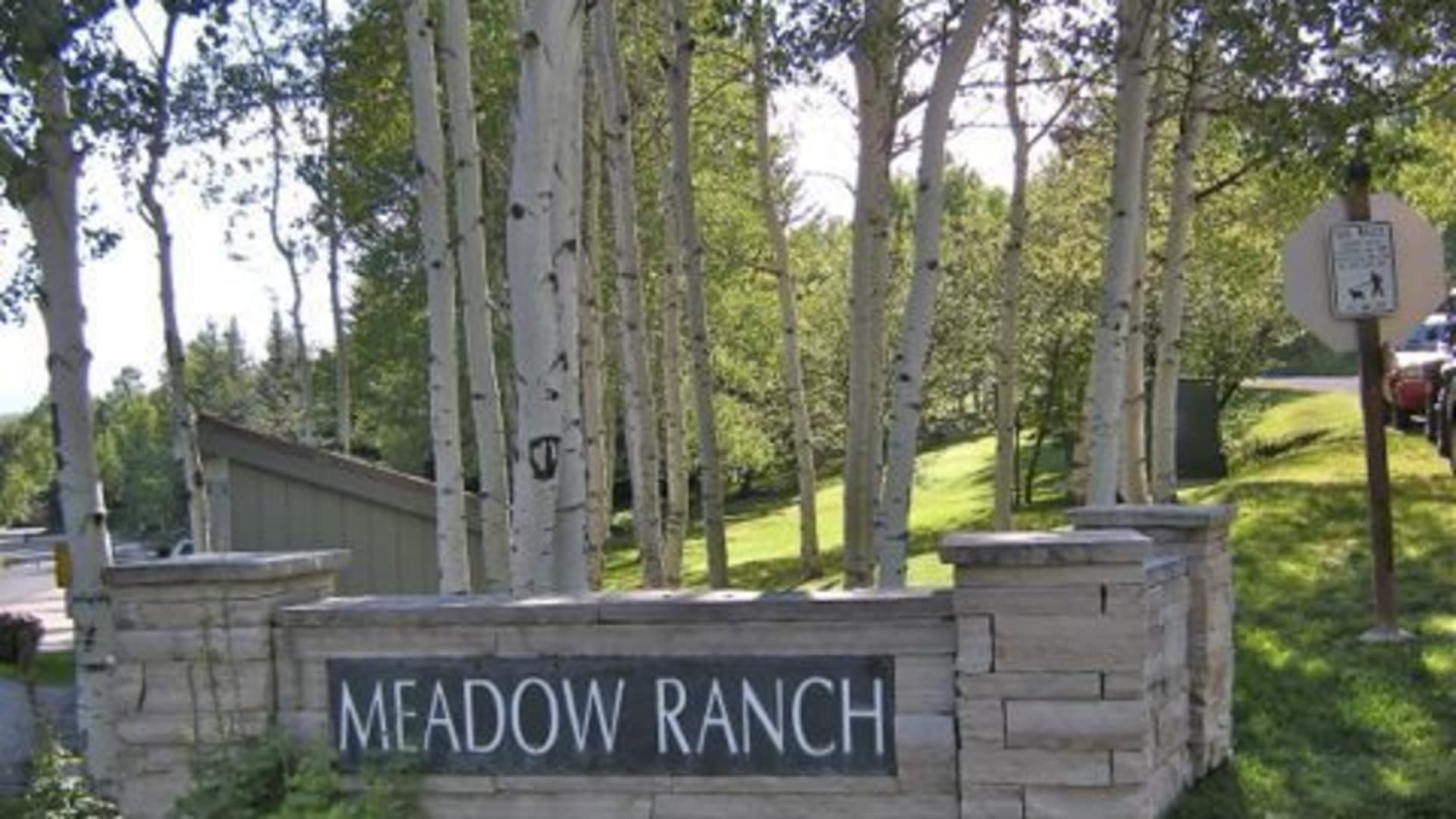 Meadow Ranch Entry