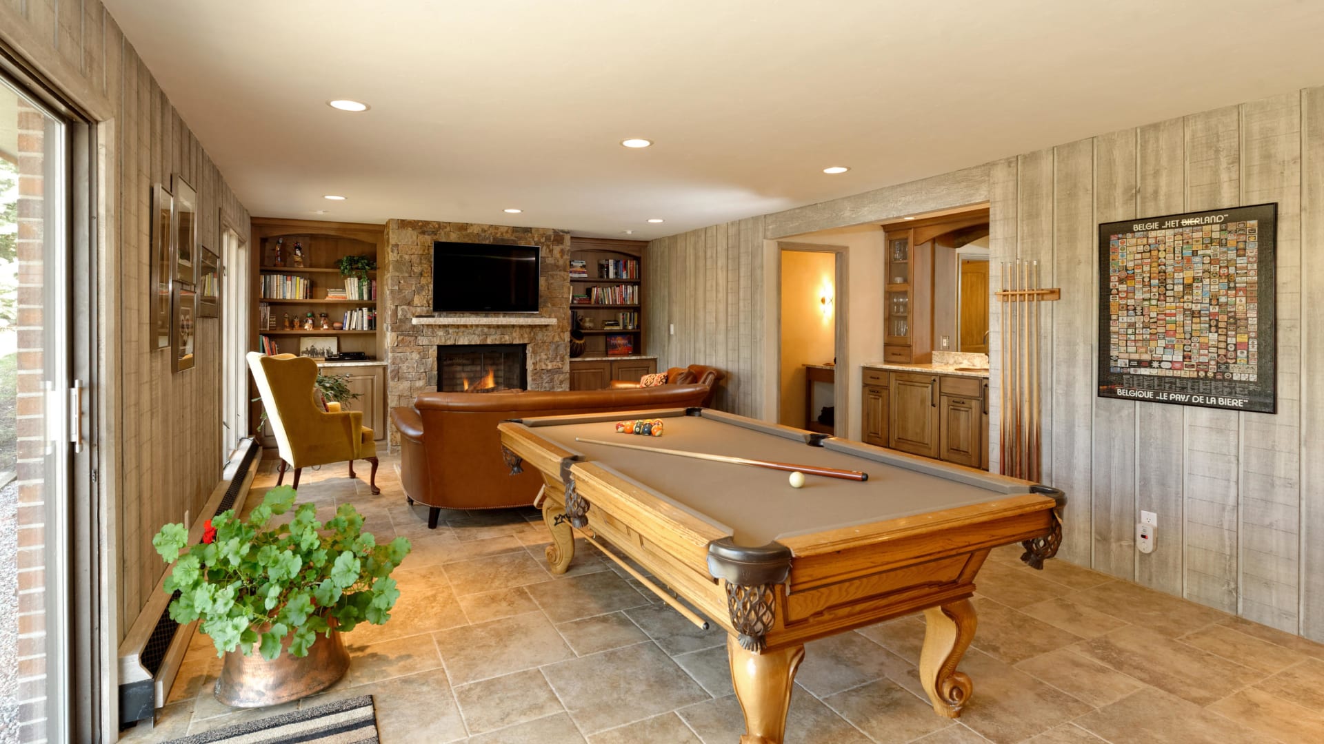 Billards/Media Room + Wet Bar