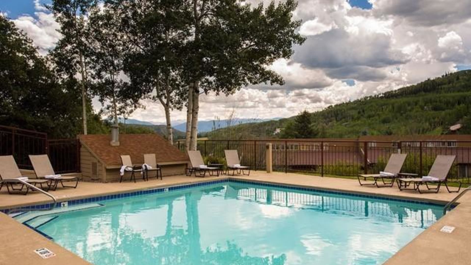 Snowmass Mtn Pool & Patio