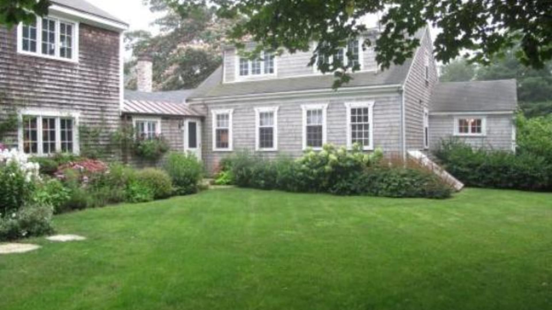 217 Indian Hill Road, West Tisbury MA 02575