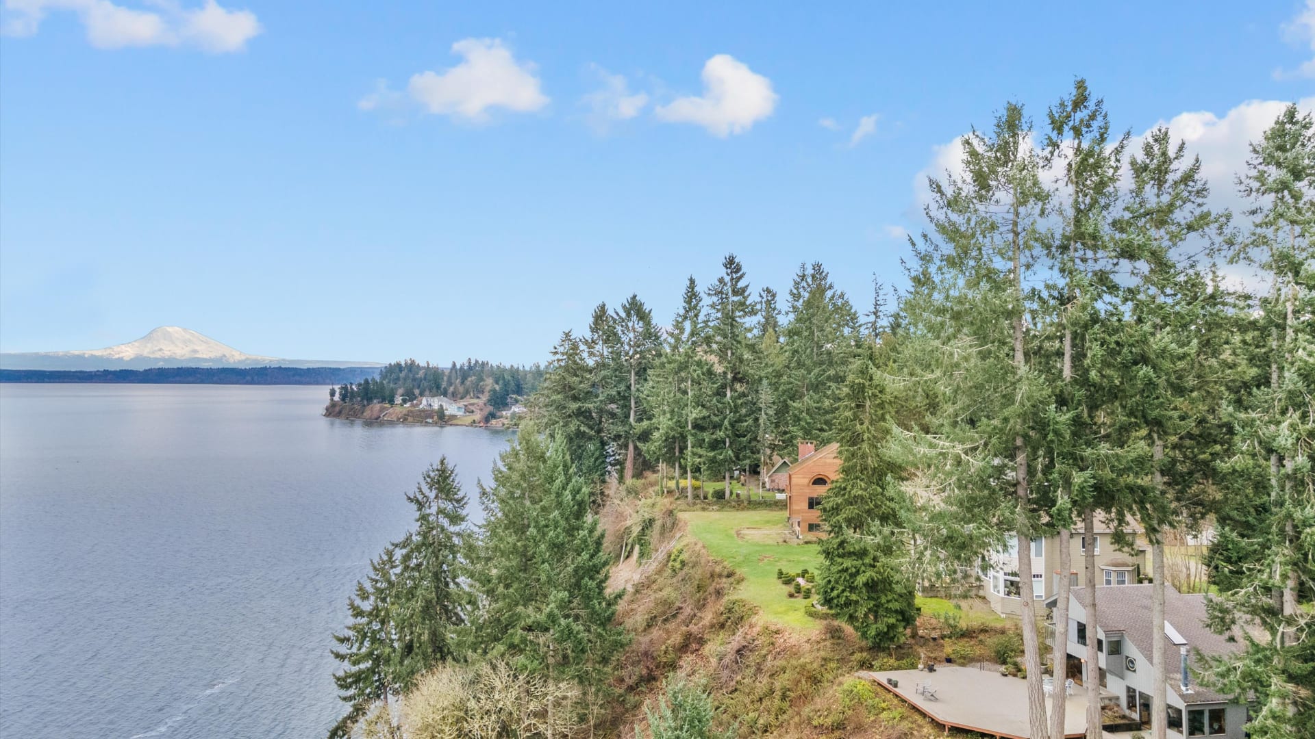 7536 Sandy Point Beach Road NE, Olympia, WA 98516