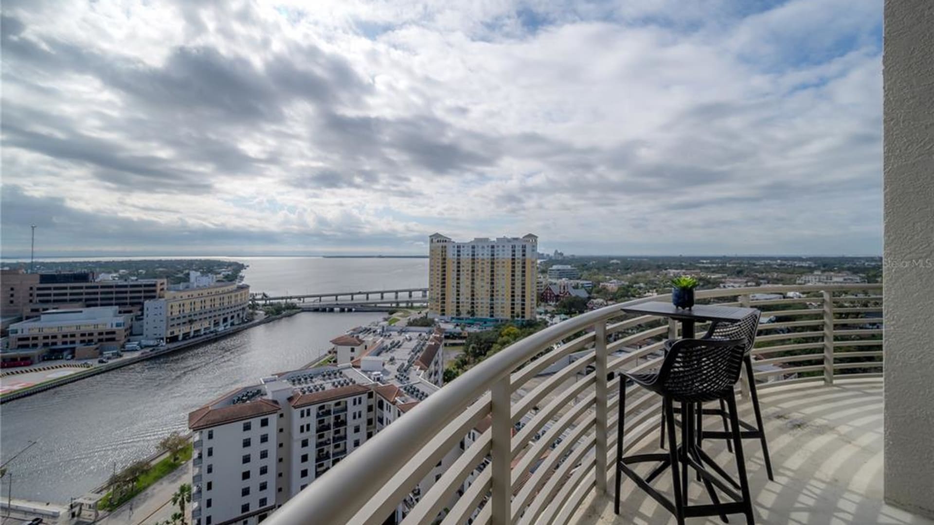 275 BAYSHORE BLVD #1807