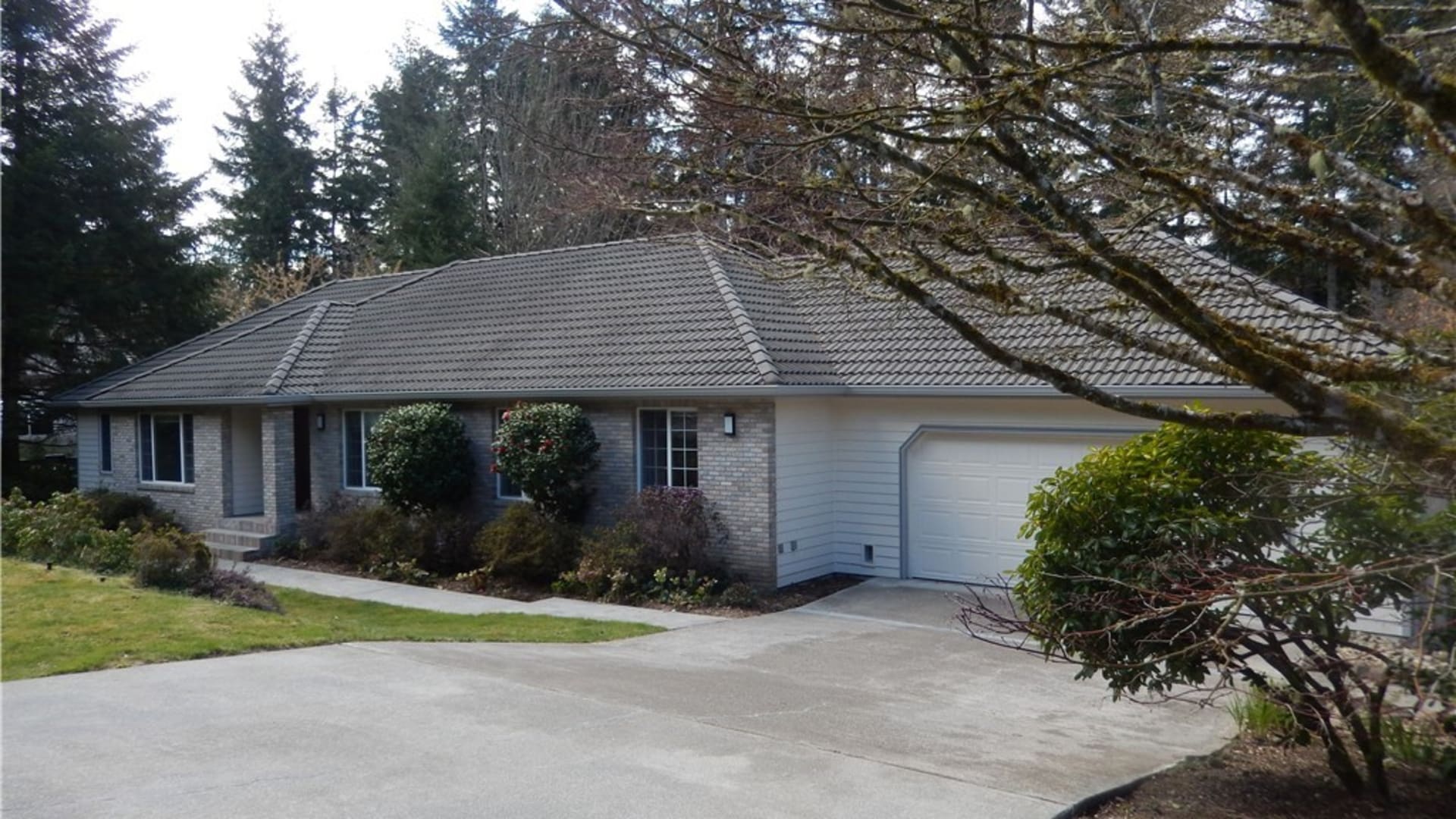 1921 Golden Maples Court NW, Olympia, WA 98502