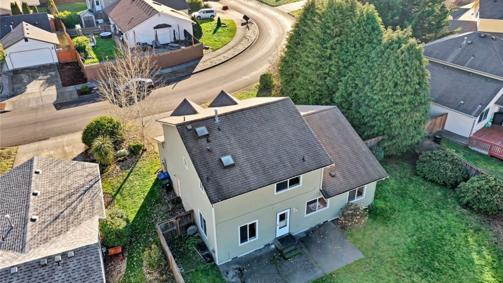 5921 Beltway Loop SE, Lacey, WA 98513