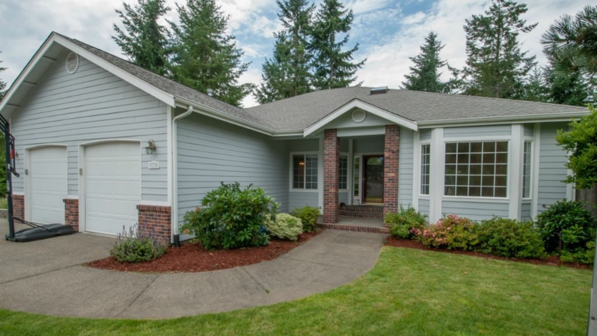 9735 Amanda Drive NE, Olympia, WA 98516