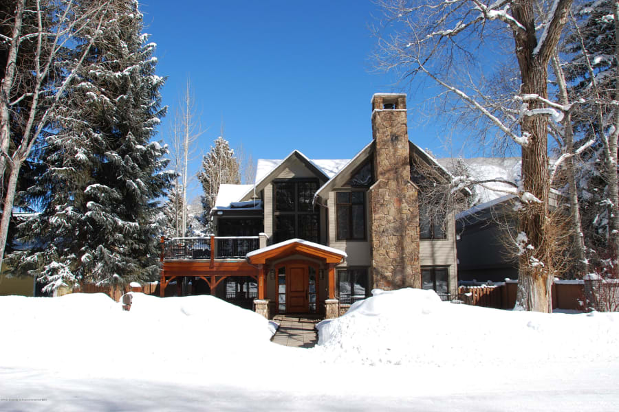 Aspen House Winter2