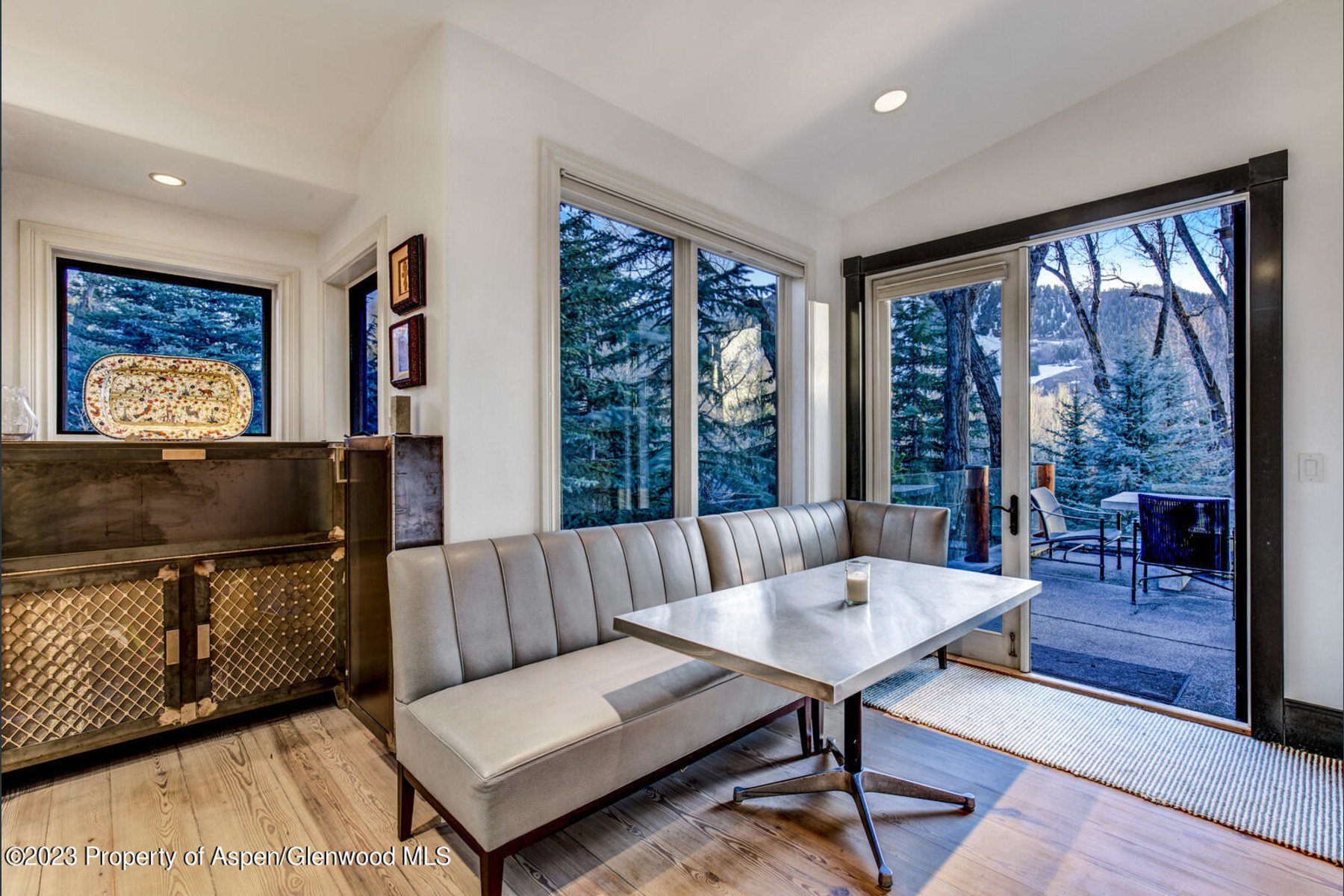 Sitting Area off Kitchen