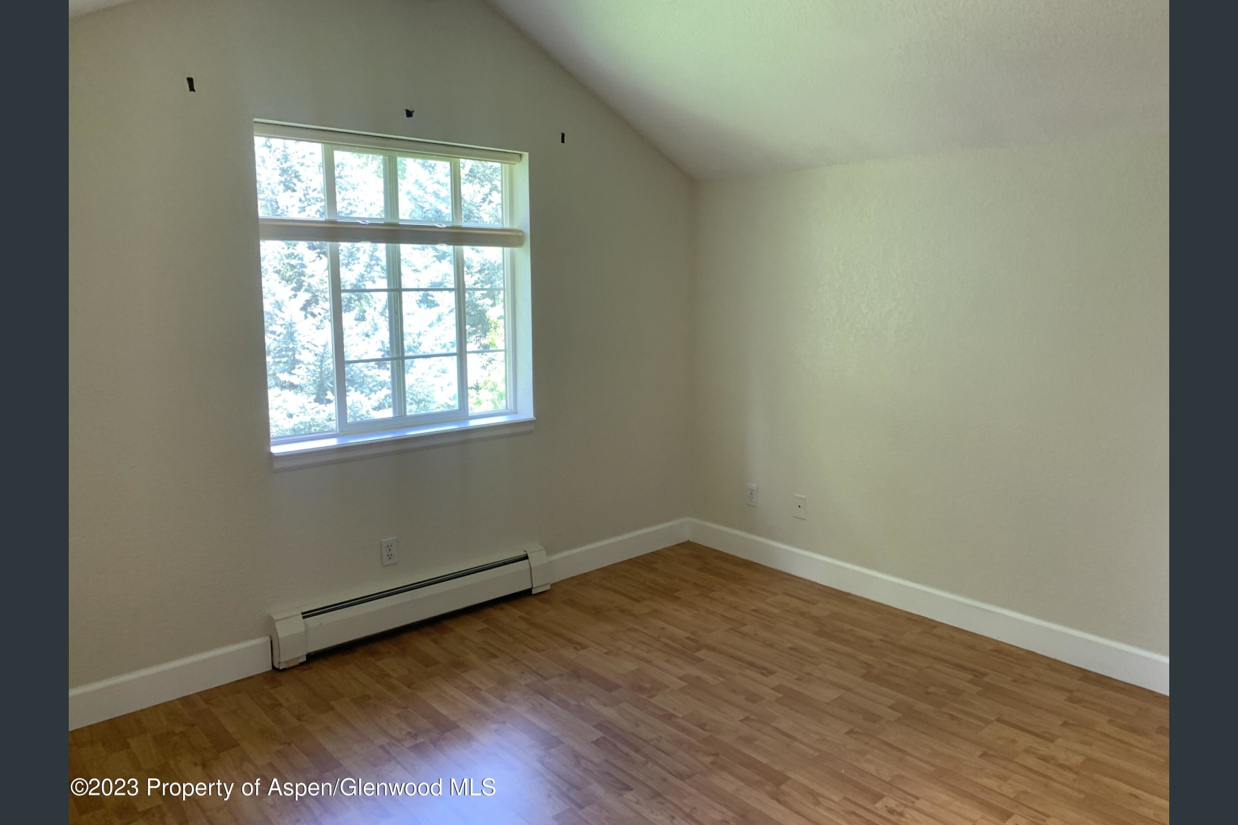 2nd floor bedroom