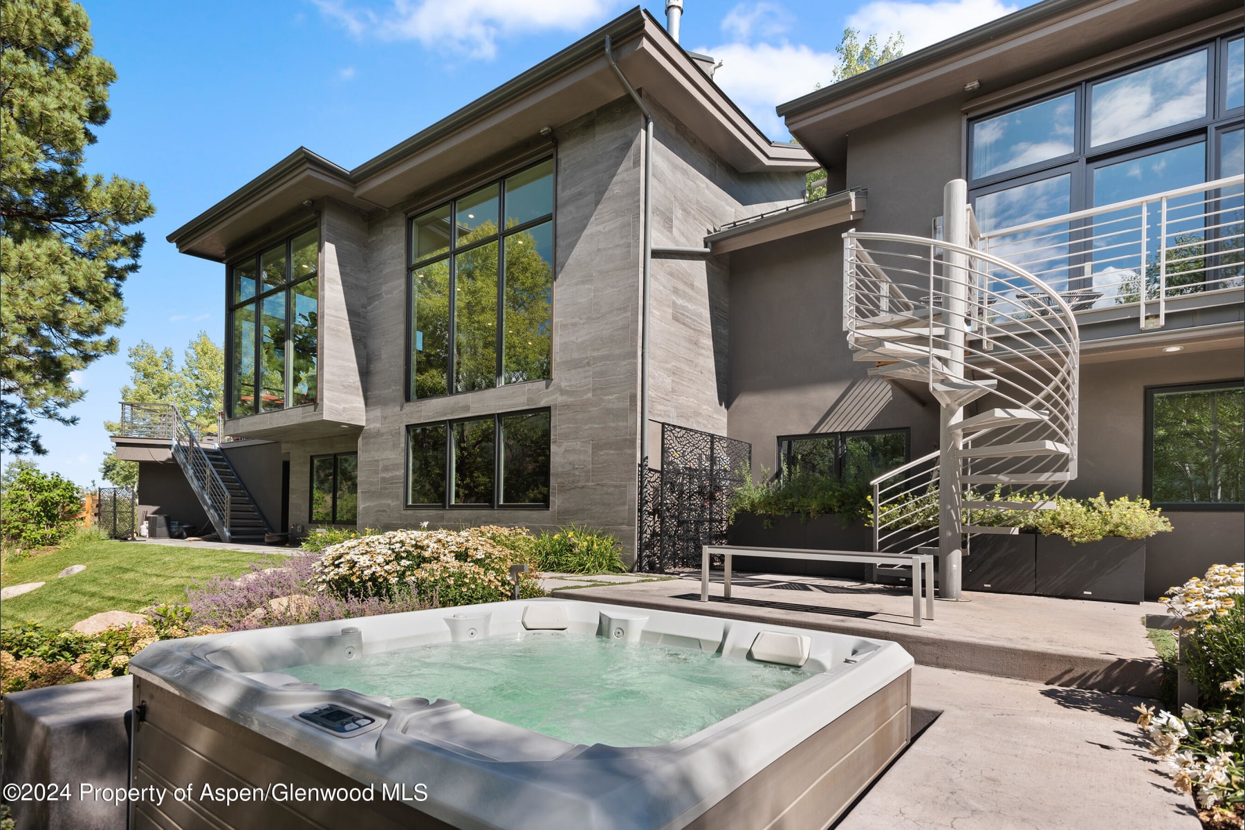 Hot Tub