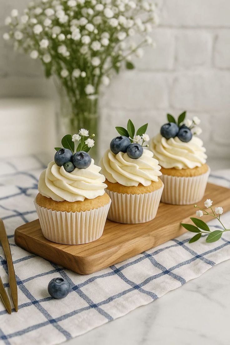 Classic Vanilla & Blueberry Cupcakes