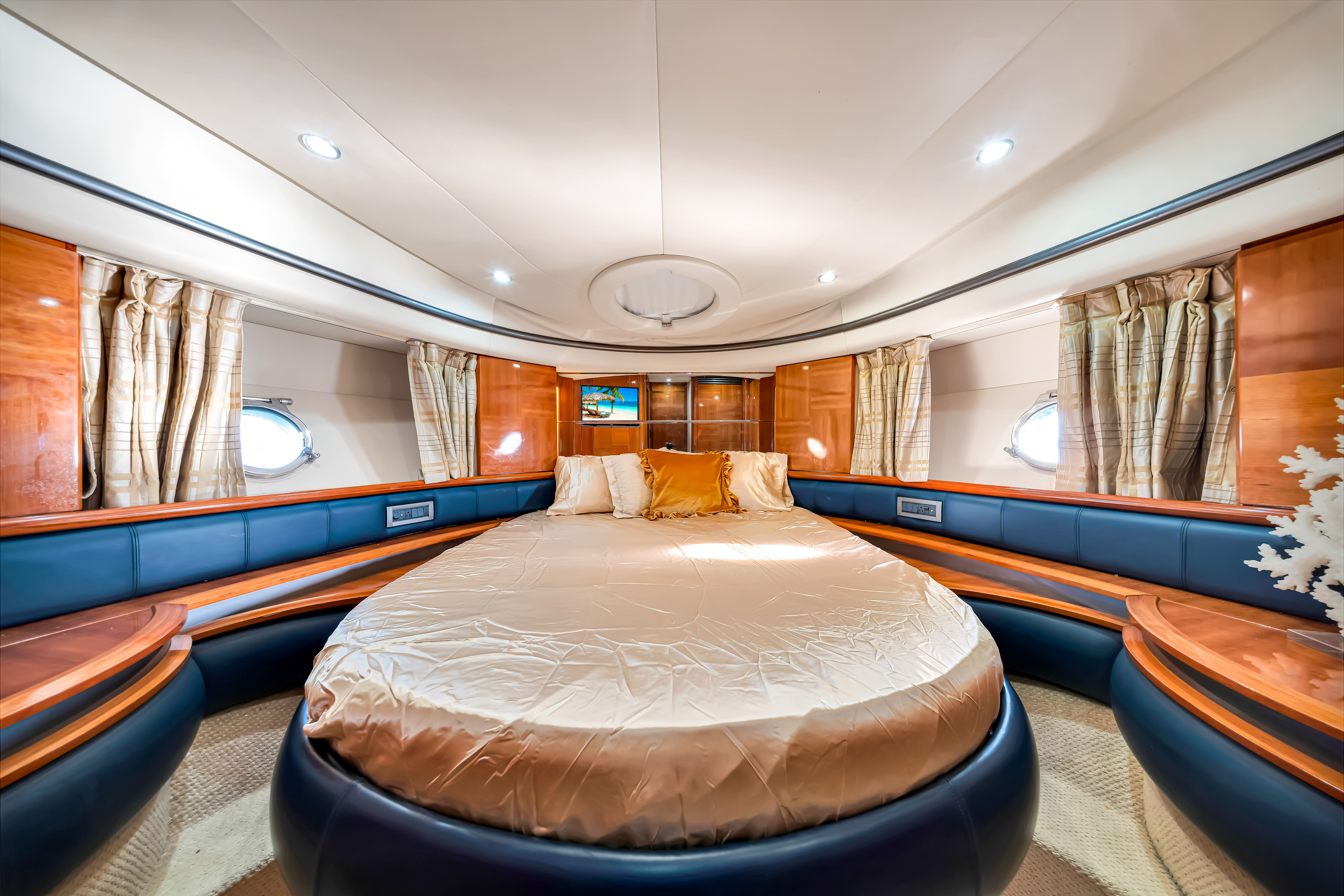 Blessed Gold — foto 2