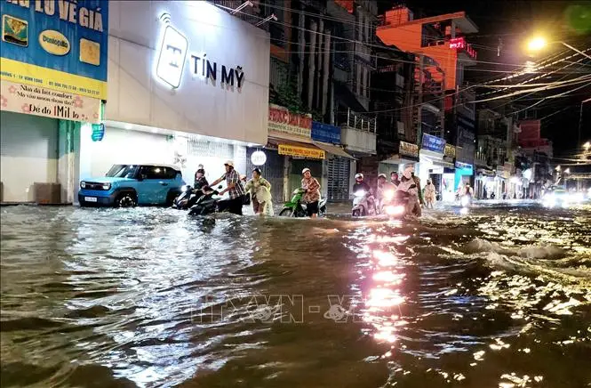 Mưa lớn tại Vĩnh Long