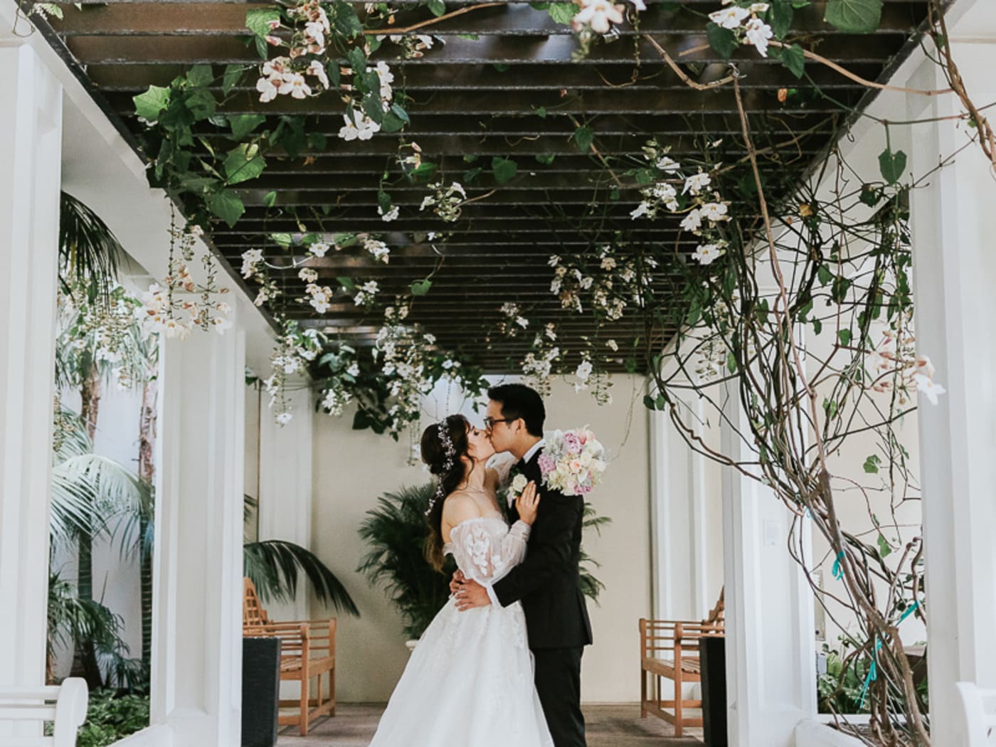 How to Choose a Hawaii Wedding Photographer: The Complete 2025 Guide