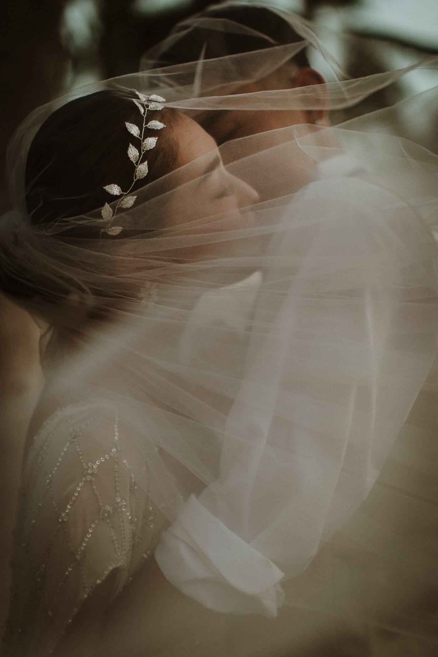 Wedding ceremony photography in Hawaii by Visionari