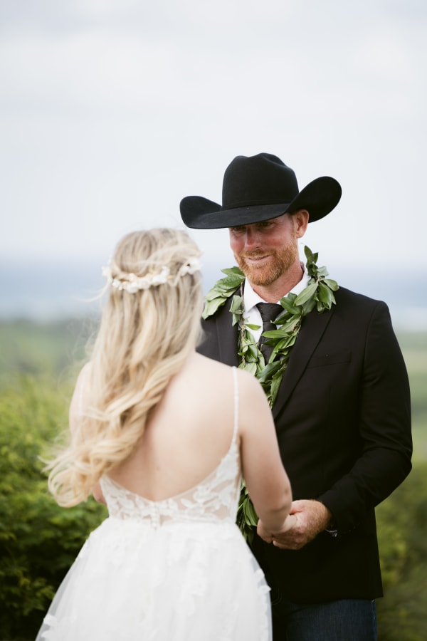 Hawaii wedding photography at Pohaku Nui Ranch by Visionari