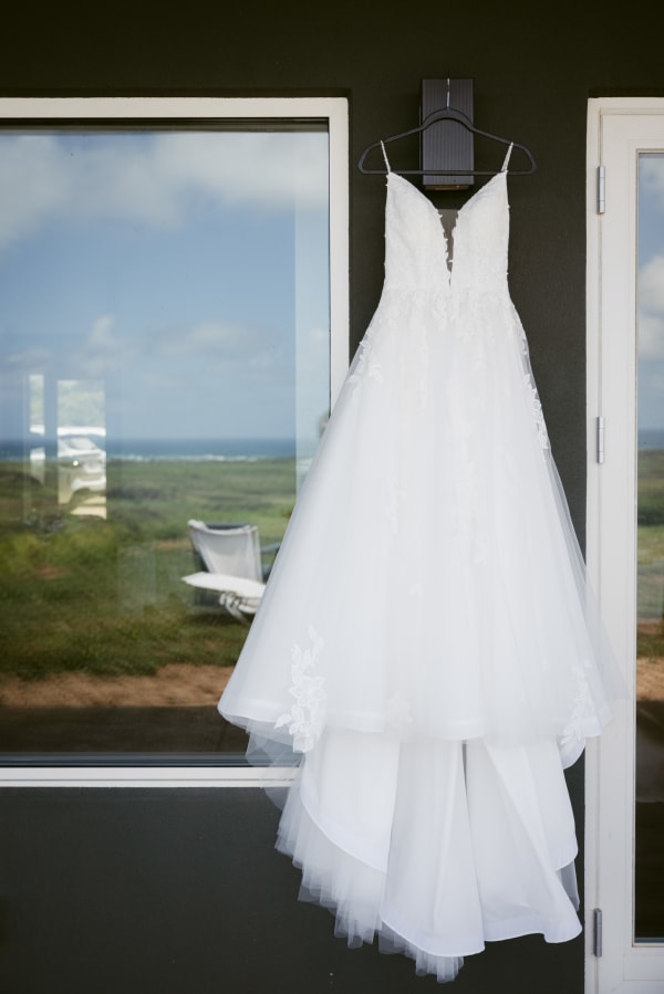 Hawaii wedding photography at Pohaku Nui Ranch by Visionari