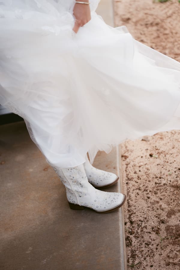 Hawaii wedding photography at Pohaku Nui Ranch by Visionari