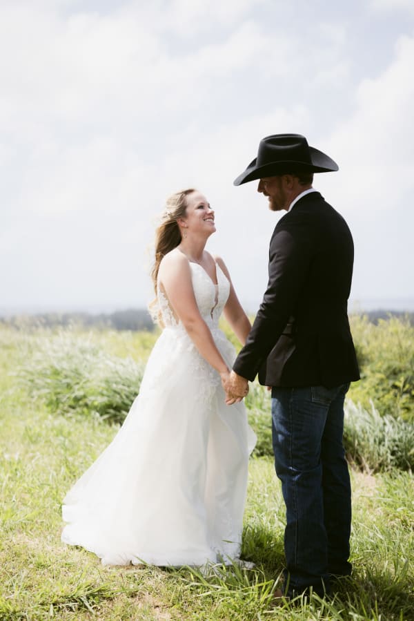 Hawaii wedding photography at Pohaku Nui Ranch by Visionari