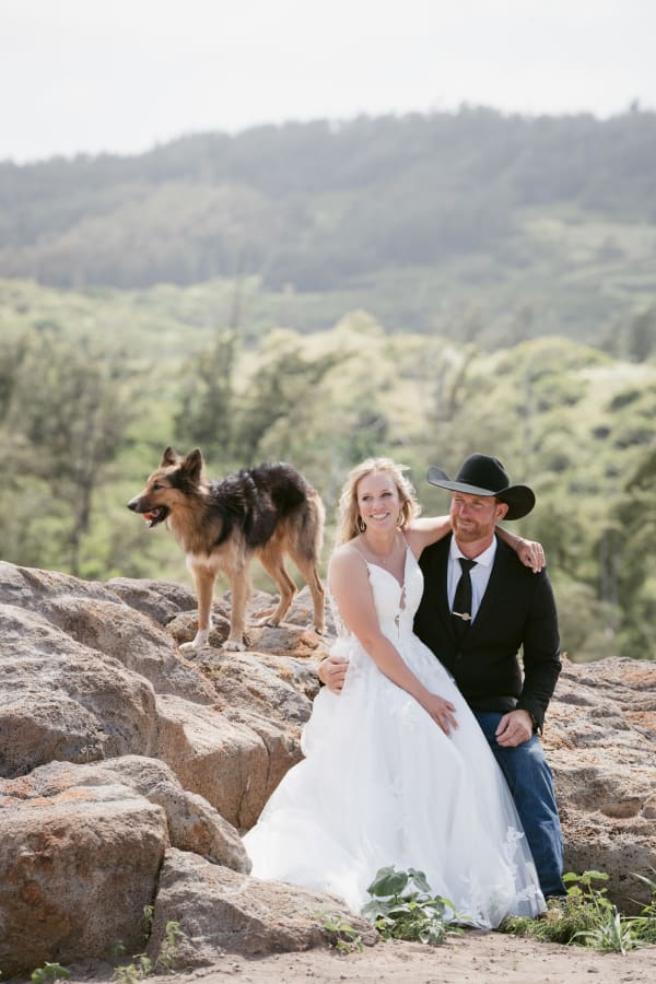 Hawaii wedding photography at Pohaku Nui Ranch by Visionari