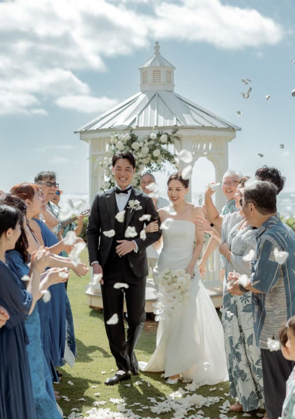 Hawaii wedding photography at The Kahala Hotel by Visionari