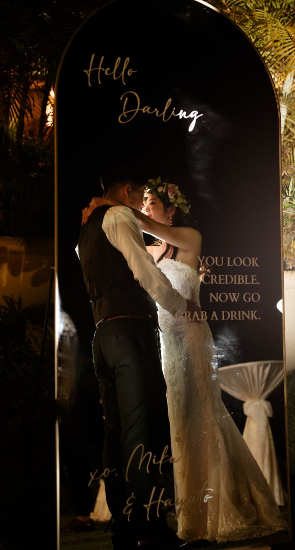 Hawaii wedding photography at The Kahala Hotel by Visionari