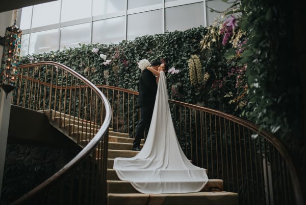 Hawaii wedding photography at The Kahala Hotel by Visionari