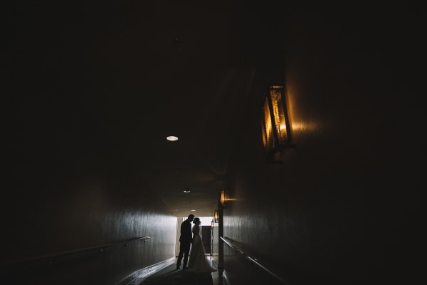 Hawaii wedding photography at The Kahala Hotel by Visionari