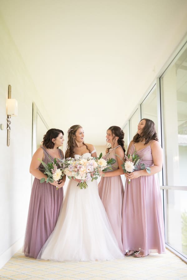 Hawaii wedding photography at The Kahala Hotel by Visionari
