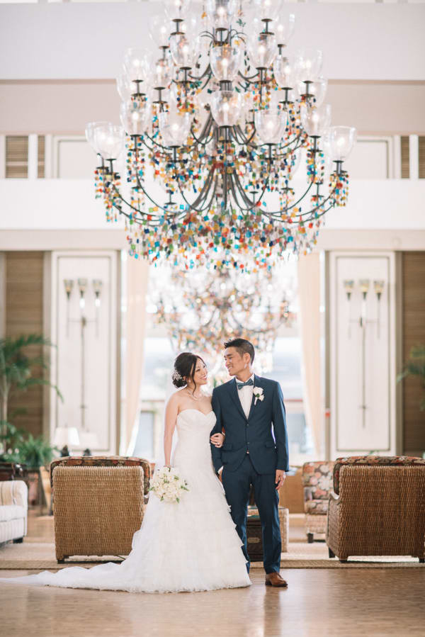 Hawaii wedding photography at The Kahala Hotel by Visionari