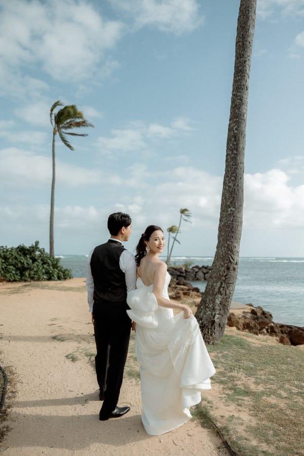 Hawaii wedding photography at The Kahala Hotel by Visionari