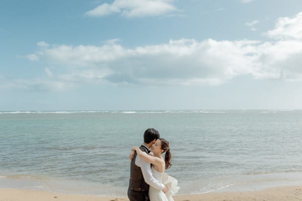 Hawaii wedding photography at The Kahala Hotel by Visionari