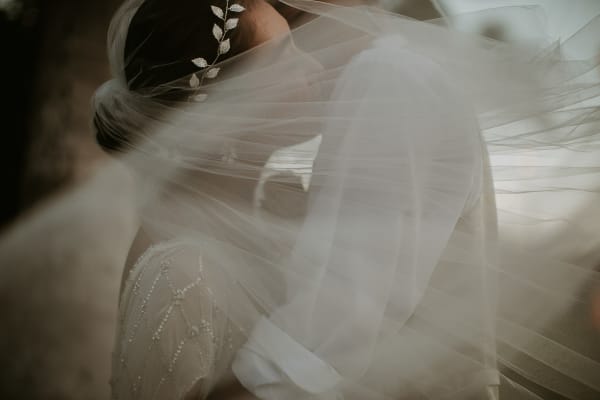 Hawaii wedding photography at The Kahala Hotel by Visionari