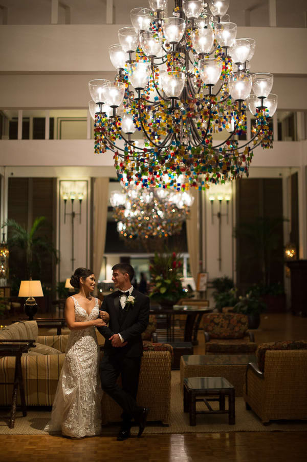 Hawaii wedding photography at The Kahala Hotel by Visionari