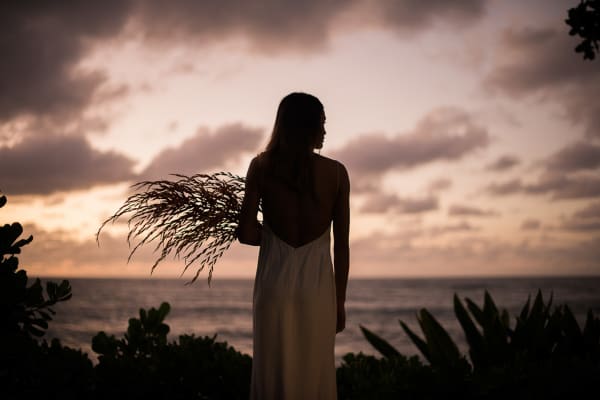Hawaii wedding photography at Aulani by Visionari