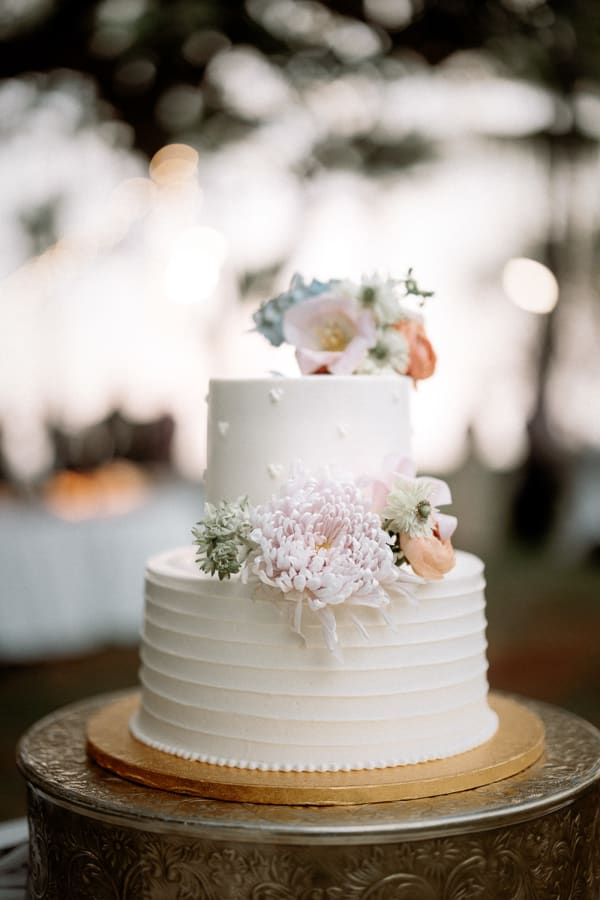 Hawaii wedding photography at Aulani by Visionari