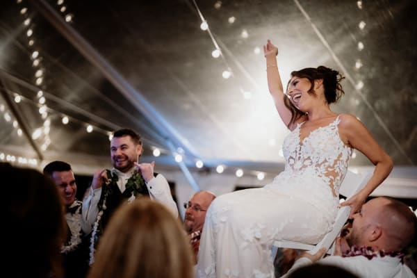Hawaii wedding photography at Aulani by Visionari