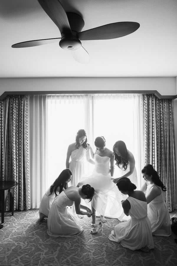 Hawaii wedding photography at Aulani by Visionari